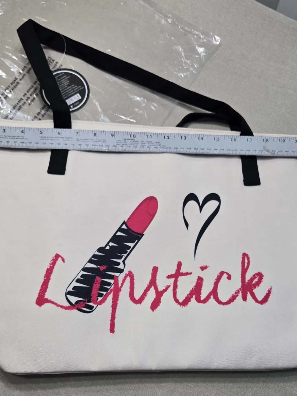 Marvelous Canvas Lipstick Tote Bag with Black Handles - Pink Print NWT